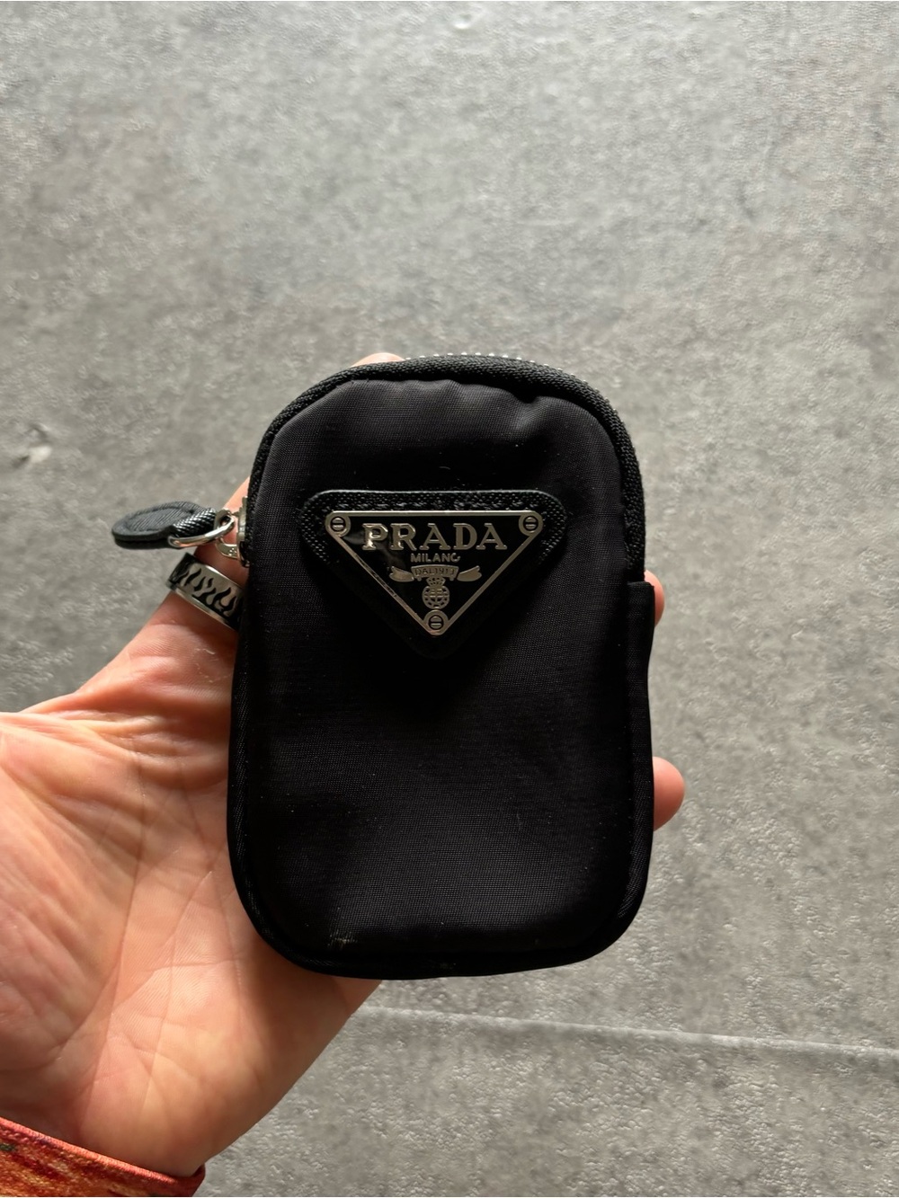 Prada re-Nylon mini pouch with keychain - Picture 3 of 5